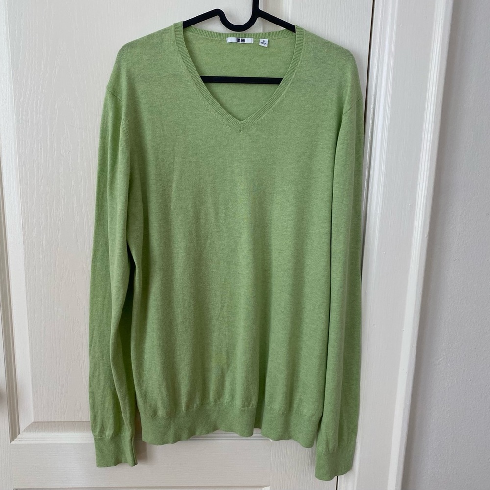 Uniqlo V-Neck Lightweight Cotton Cashmere Ribbed Knit Long Sleeve Sweater Size M